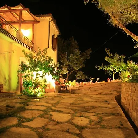 Casale Florenzo Bed & Breakfast